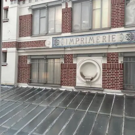 Charming And Bright Flat In A Very Convenient Area *