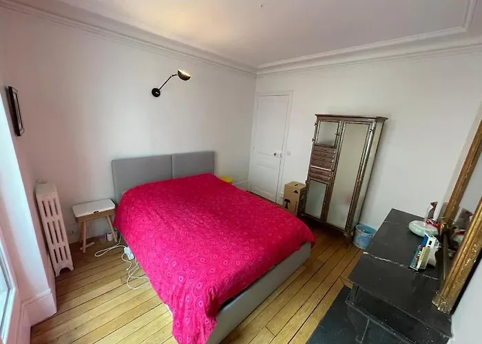 Charming And Bright Flat In A Very Convenient Area Appartement