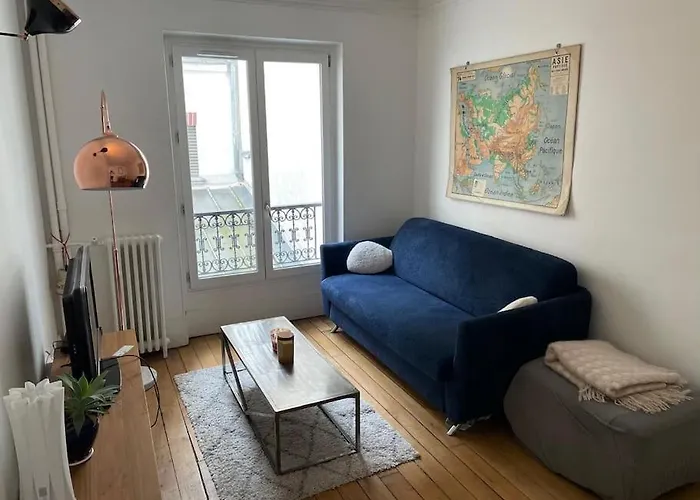 Charming And Bright Flat In A Very Convenient Area * Paris
